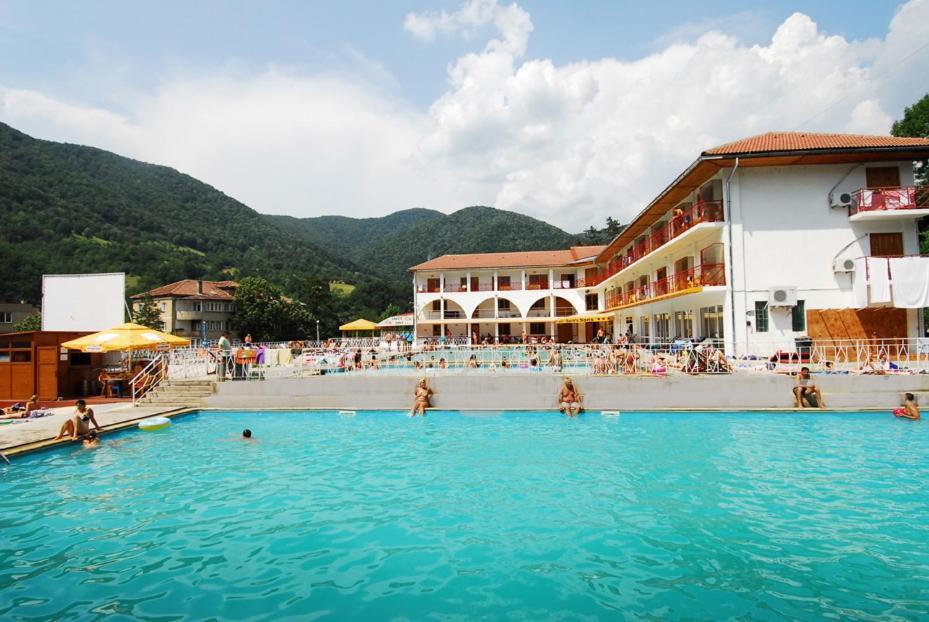 Hotel Sara'S Sons Băile Herculane Exteriér fotografie